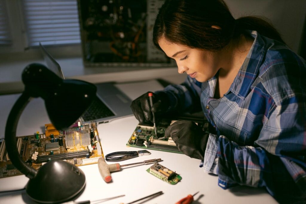 Electronics engineer starting a VLSI career